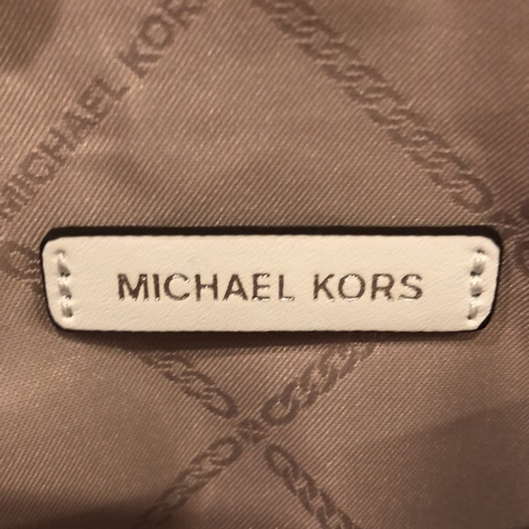 NWT - Michael Kors Large Signature Eva Striped Tote Bag  - Excellent Condition - Picture 10 of 14